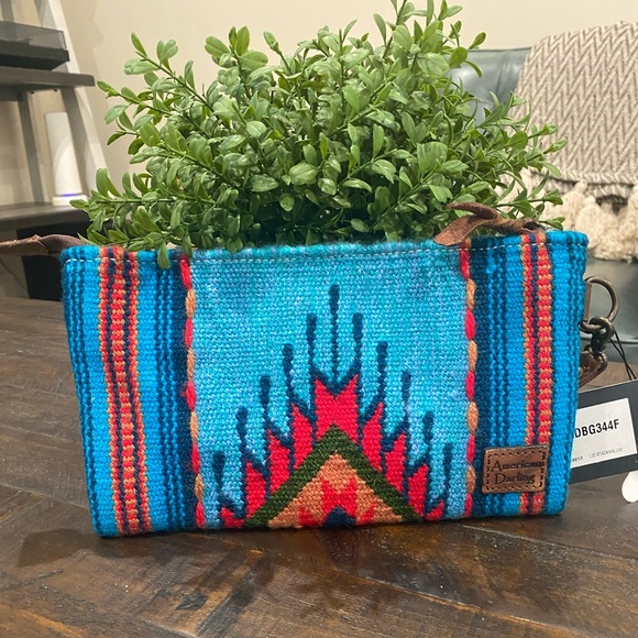 NWT American Darling Blue blanket bag with genuine leather wristlet strap - Picture 5 of 8